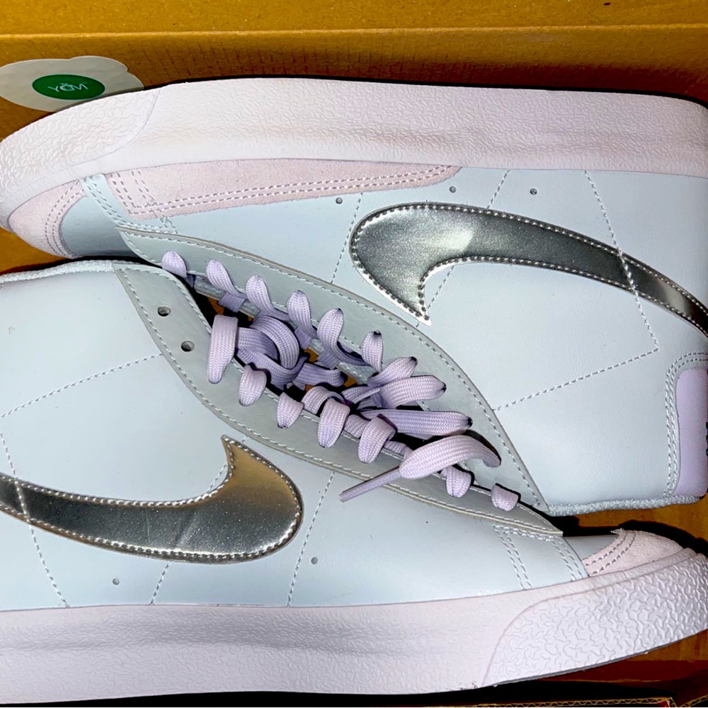 Nike Mid Blazer 77s. Brand new, never worn.